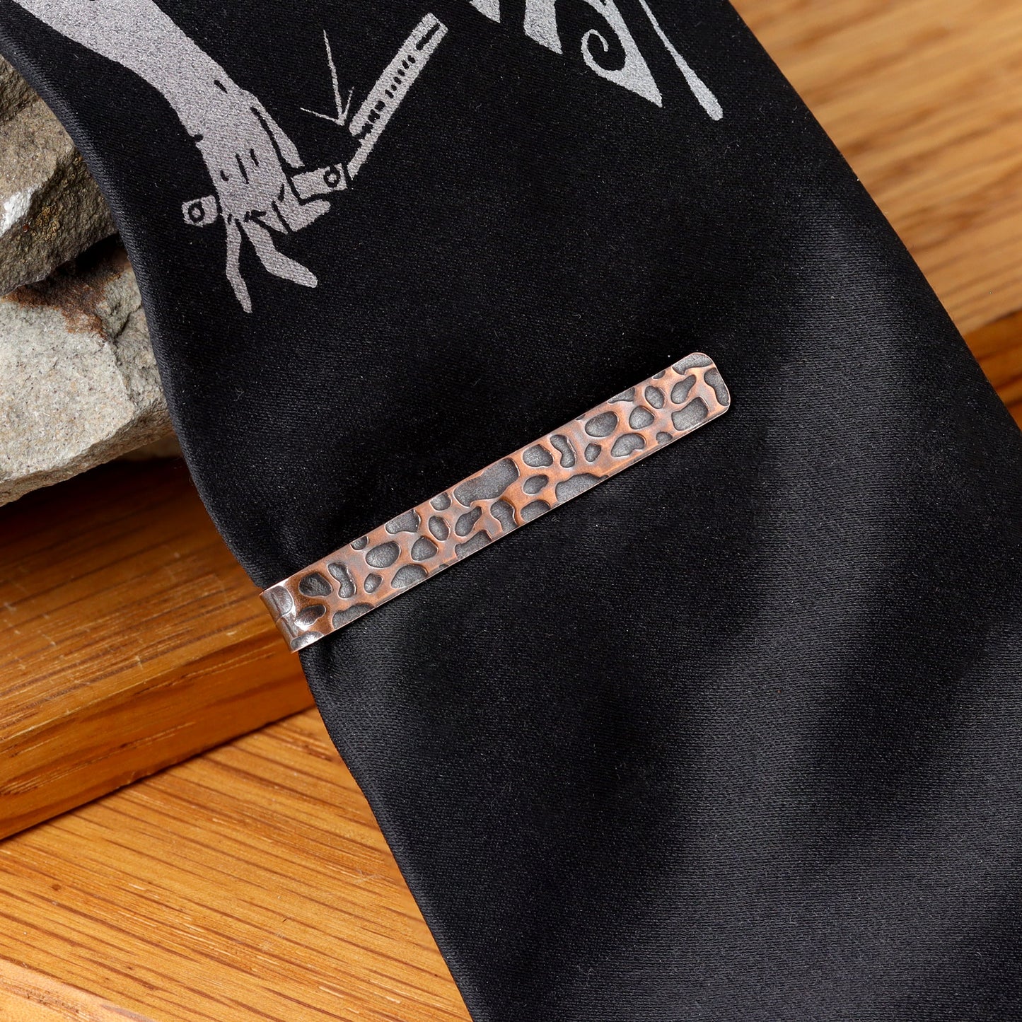Patterned Tie Bar