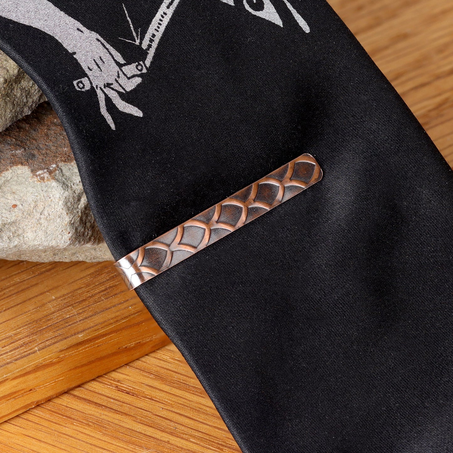 Patterned Tie Bar