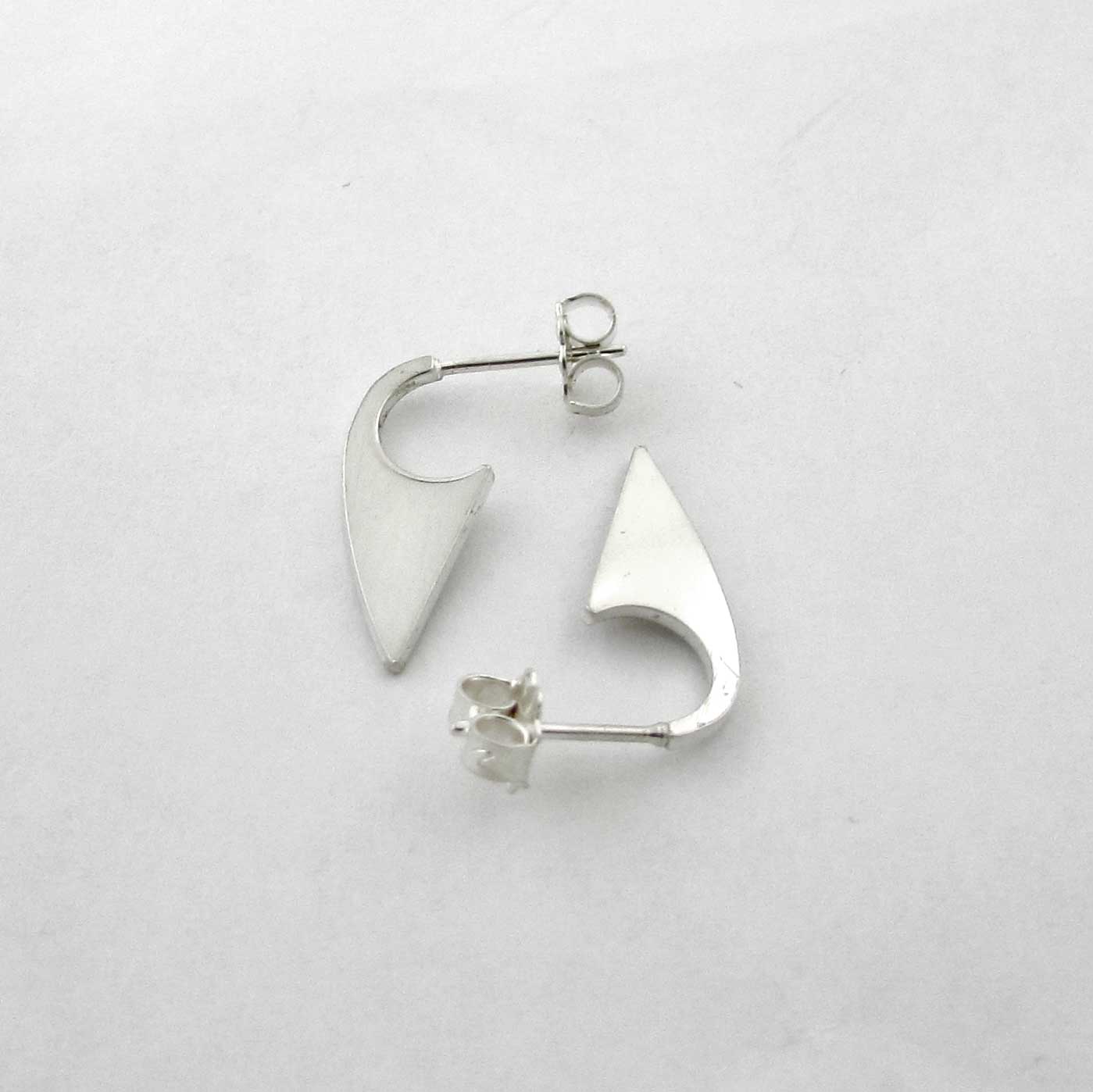 Silver Claw Earrings - TheExCB