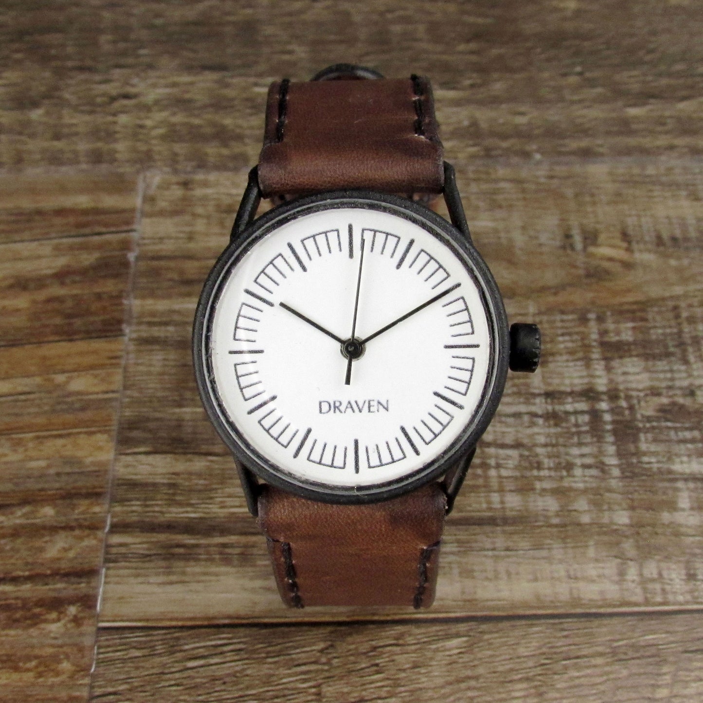 Reloj Monocromático Pequeño Correa Marrón