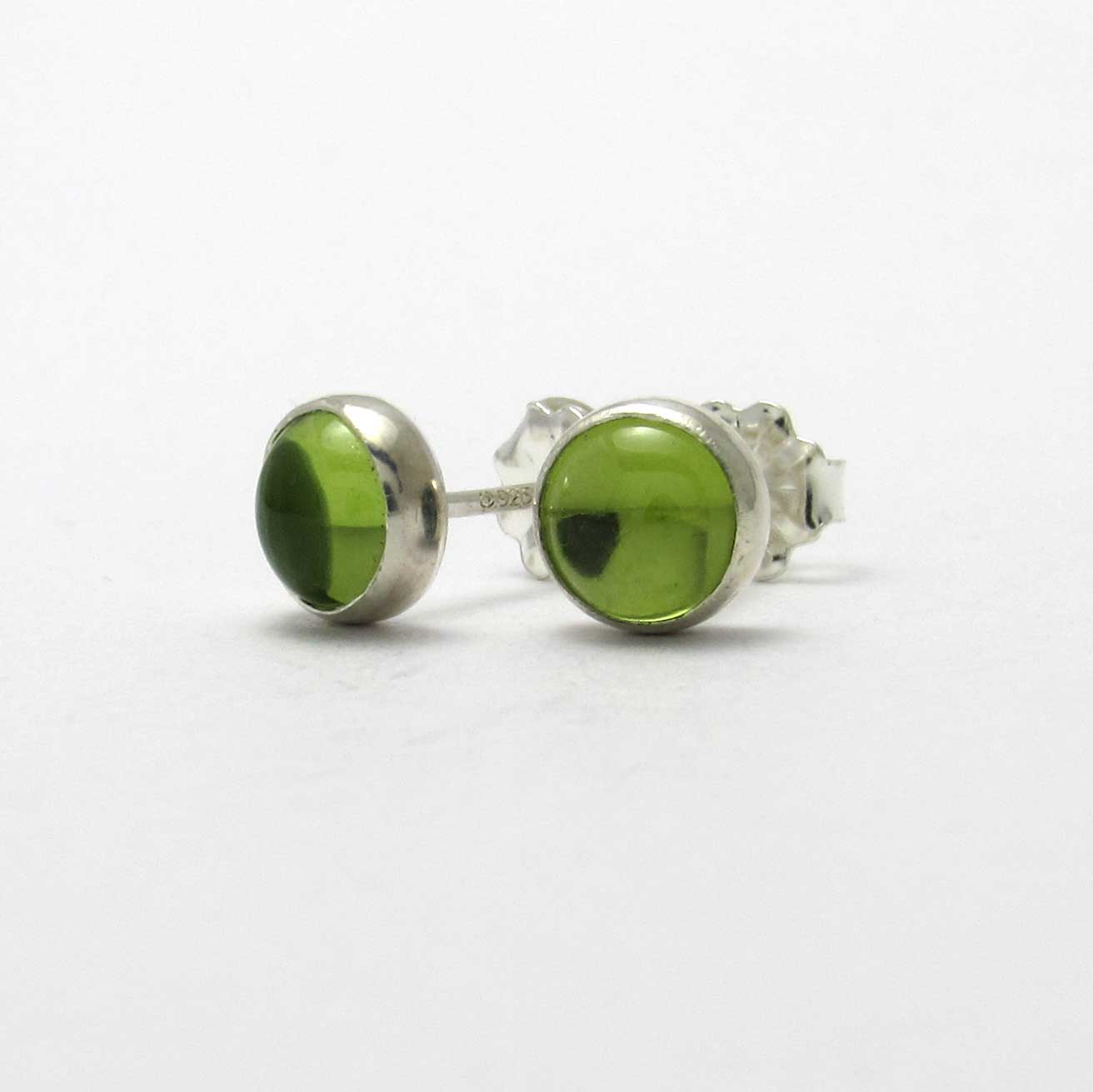 6mm Peridot Stud Earrings - TheExCB