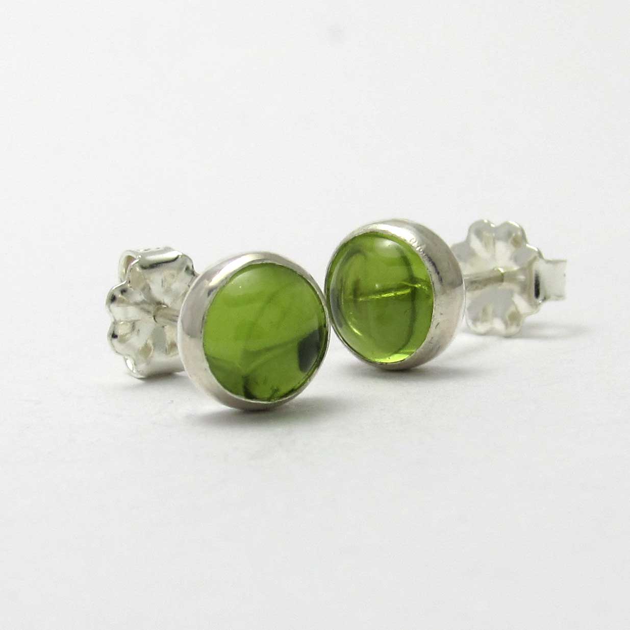 6mm Peridot Stud Earrings - TheExCB