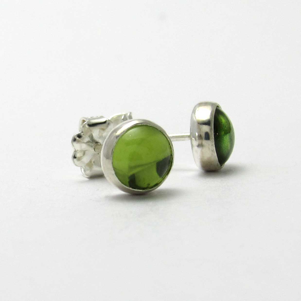 6mm Peridot Stud Earrings - TheExCB