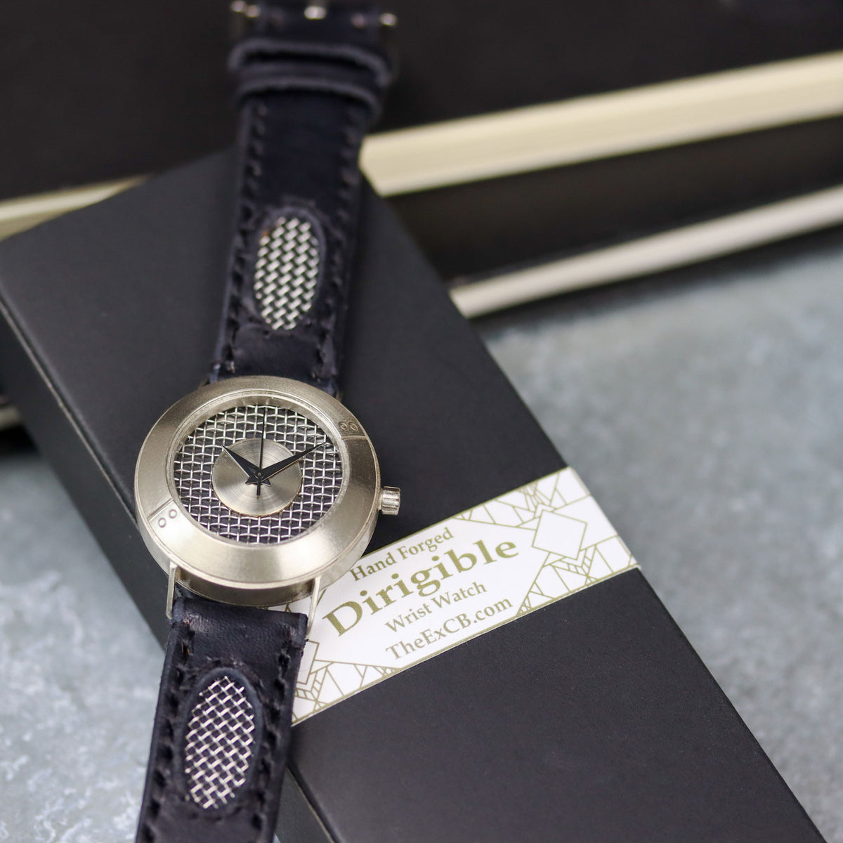 Dirigible Watch – TheExCB