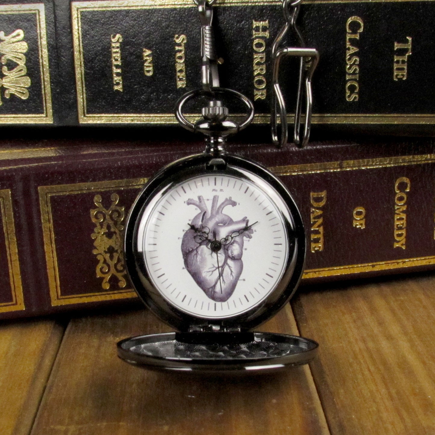 Reloj de bolsillo con corazón anatómico